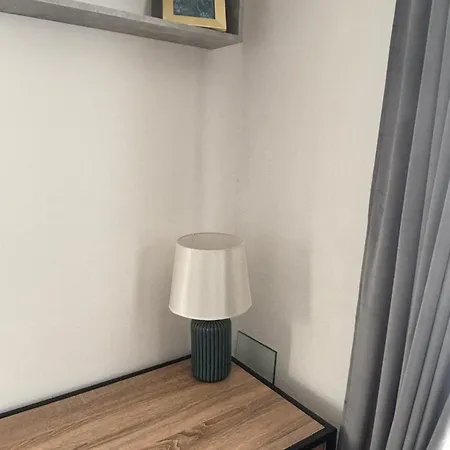 Apartamento Nedaleko Centra S Volnym Parkovanim